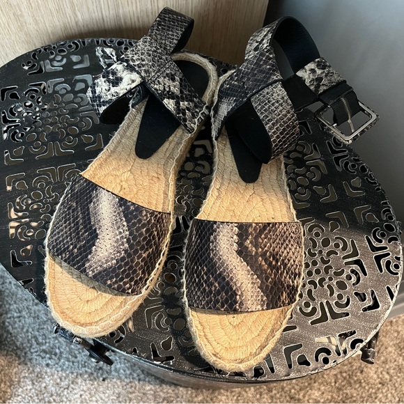 VINCE Snake Leather Espadrilles - Picture 4 of 5